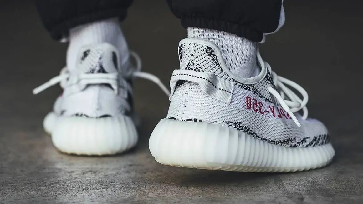 Yeezy Boost 350 V2 Zebra